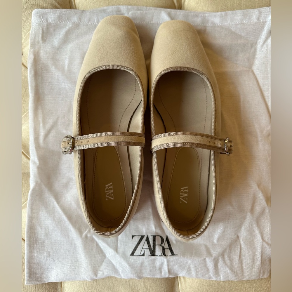 Zara Velvet Ballet Flats Tan 38/7.5